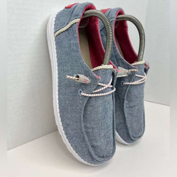 HEY DUDE WOMEN'S WENDY CHAMBRAY BRAID-INDIGO SHOES Sz 10 LIKE New No Box - Picture 12 of 16